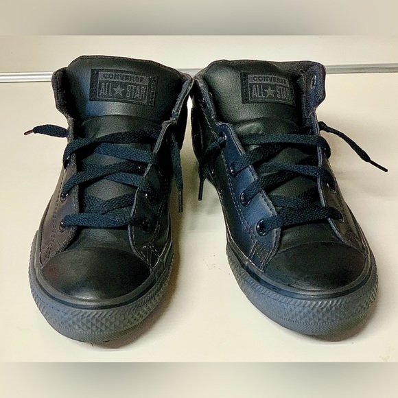 Junior 4 EU 36 Converse Chuck Taylor Blacked Out Leather Mid Height Shoes - Picture 7 of 16